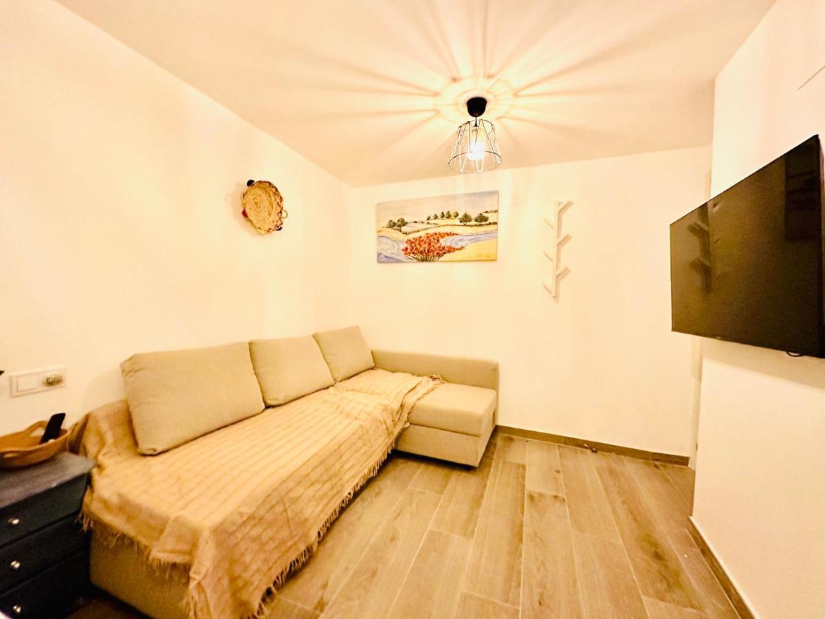 Sol Apartamentos Malaga Centro Exterior foto